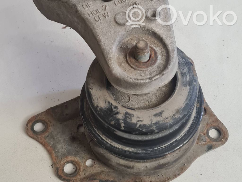 Volkswagen Polo Engine mount bracket 