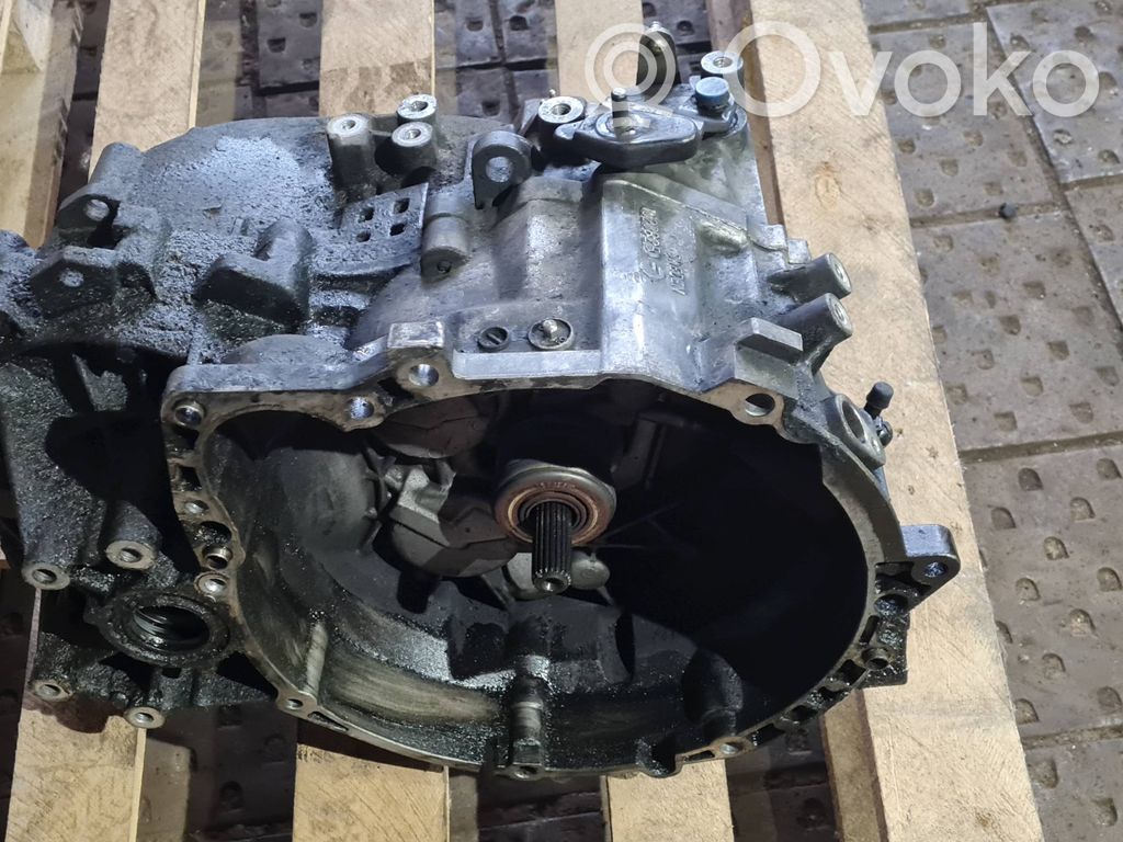 Volvo S40, V40 Manualna 5-biegowa skrzynia biegów 