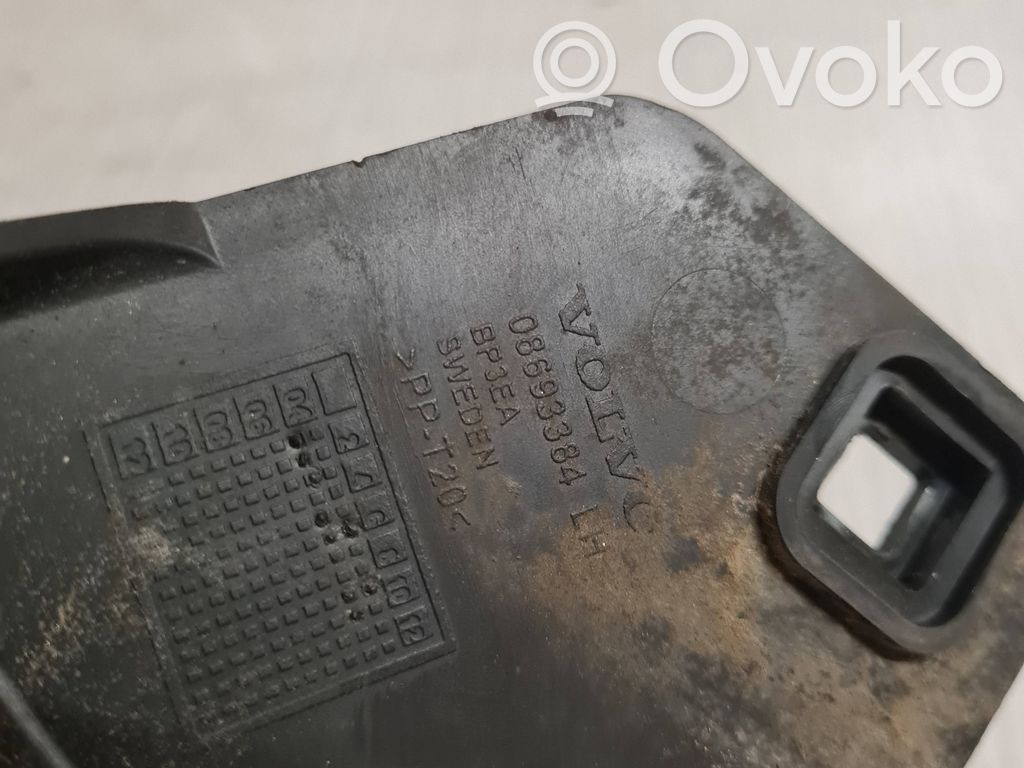 Volvo V70 Takapuskurin kannake 