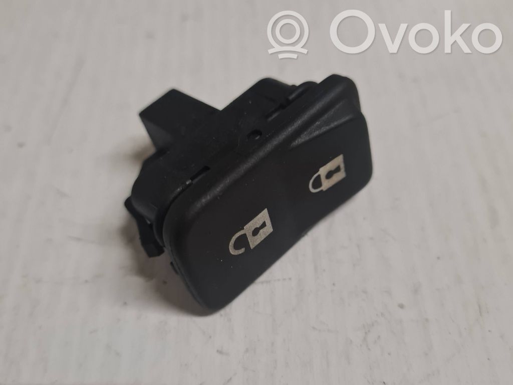 Volvo V50 Central locking switch button 