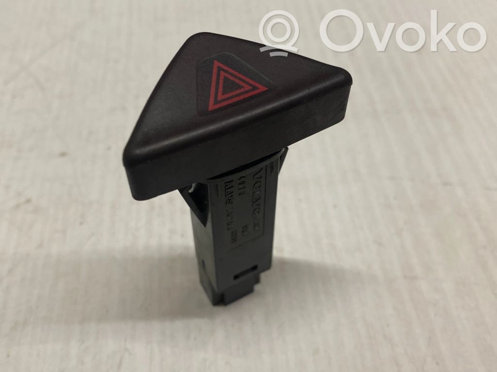 Volvo XC70 Hazard light switch 