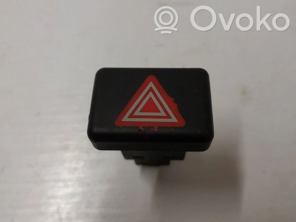 Audi A4 S4 B6 8E 8H Przycisk świateł awaryjnych 