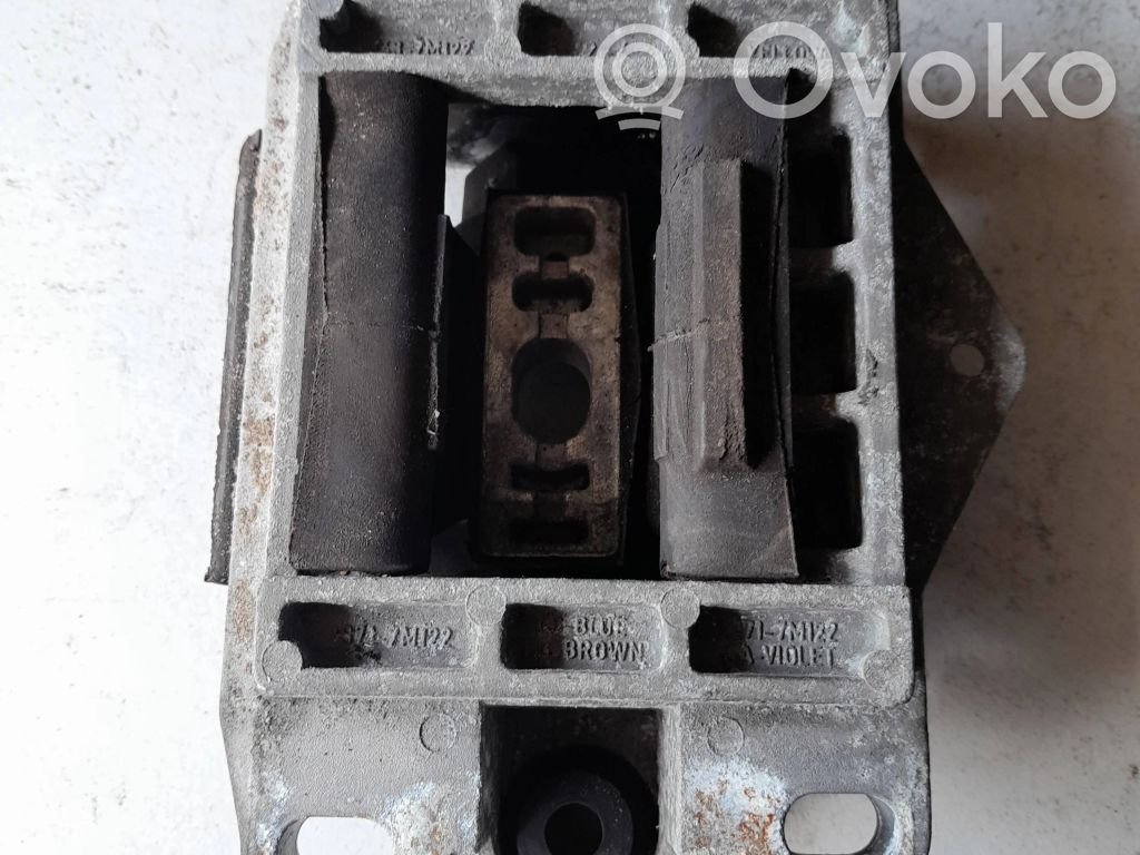 Ford Mondeo Mk III Engine mount bracket 