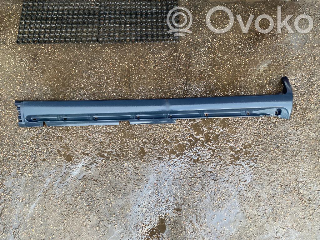 Volvo XC70 Sill 