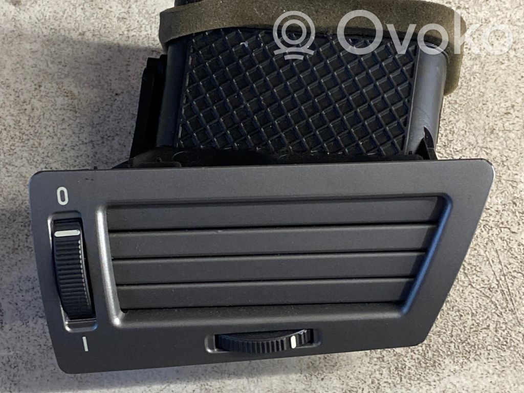 BMW 7 E65 E66 Šoninės oro grotelės 