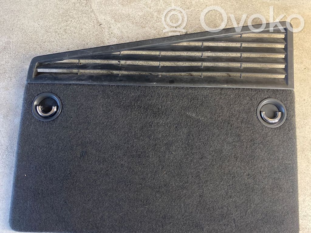 Volkswagen Phaeton Trunk/boot lower side trim panel 