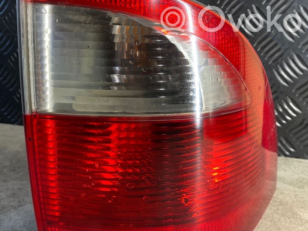 Saab 9-5 Galinis žibintas kėbule 