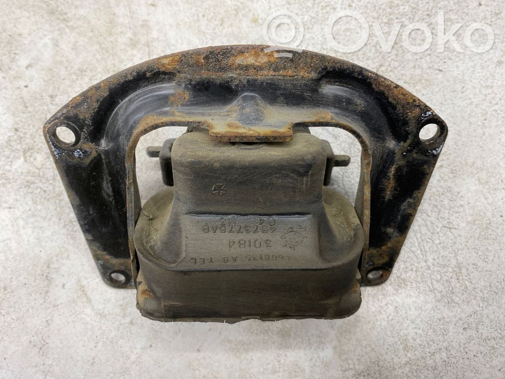 Chrysler Sebring (ST-22 - JR) Engine mount bracket 