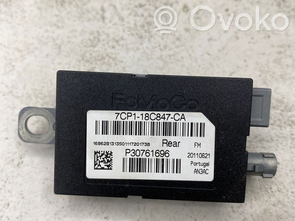 Ford C-MAX II Amplificator antenă aeriană 