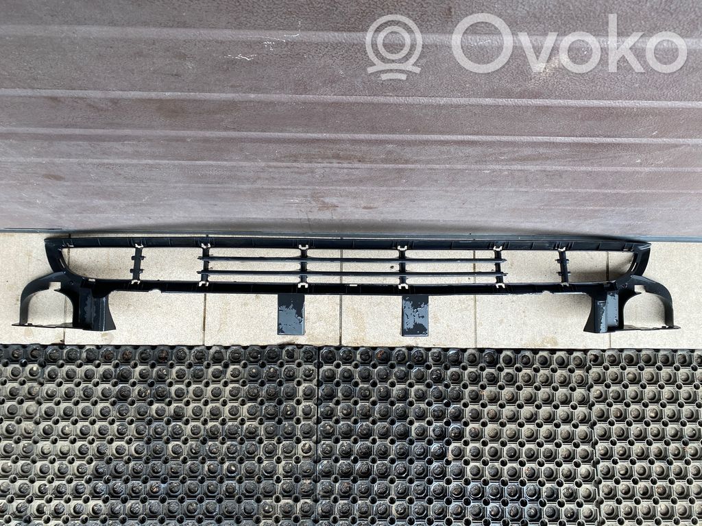 BMW 3 E46 Front bumper lower grill 
