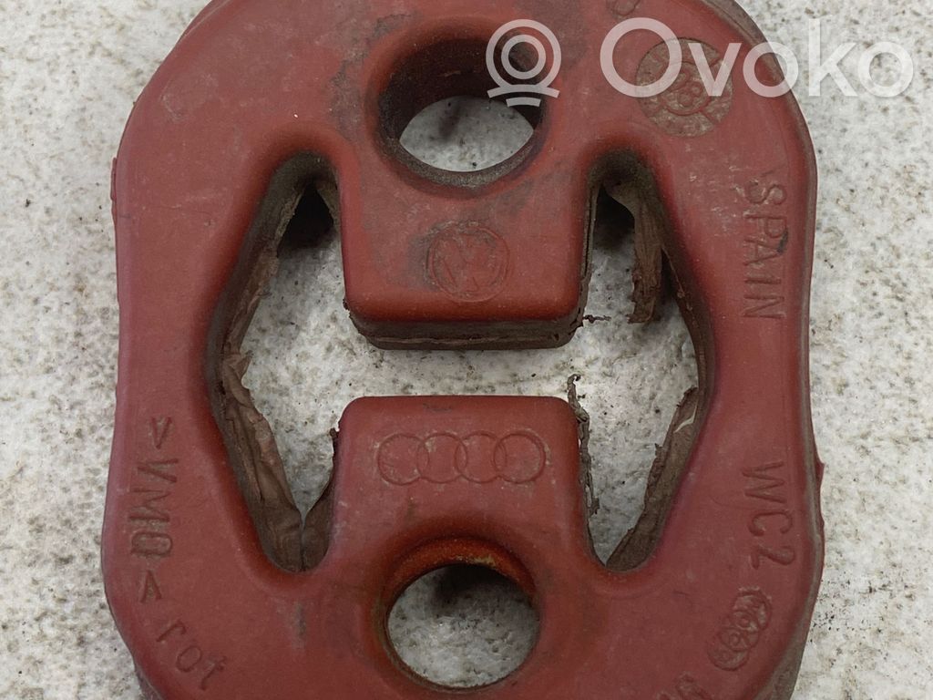 Volkswagen Golf V Staffa/supporto di montaggio della marmitta 