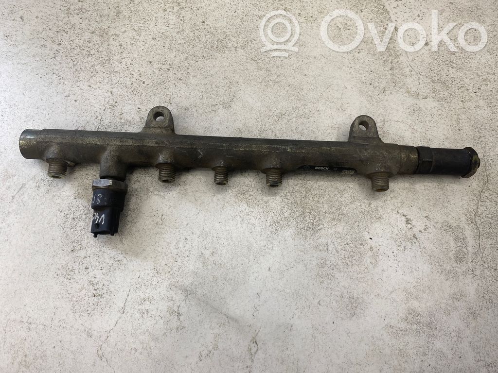 Volvo S40, V40 Listwa wtryskowa 