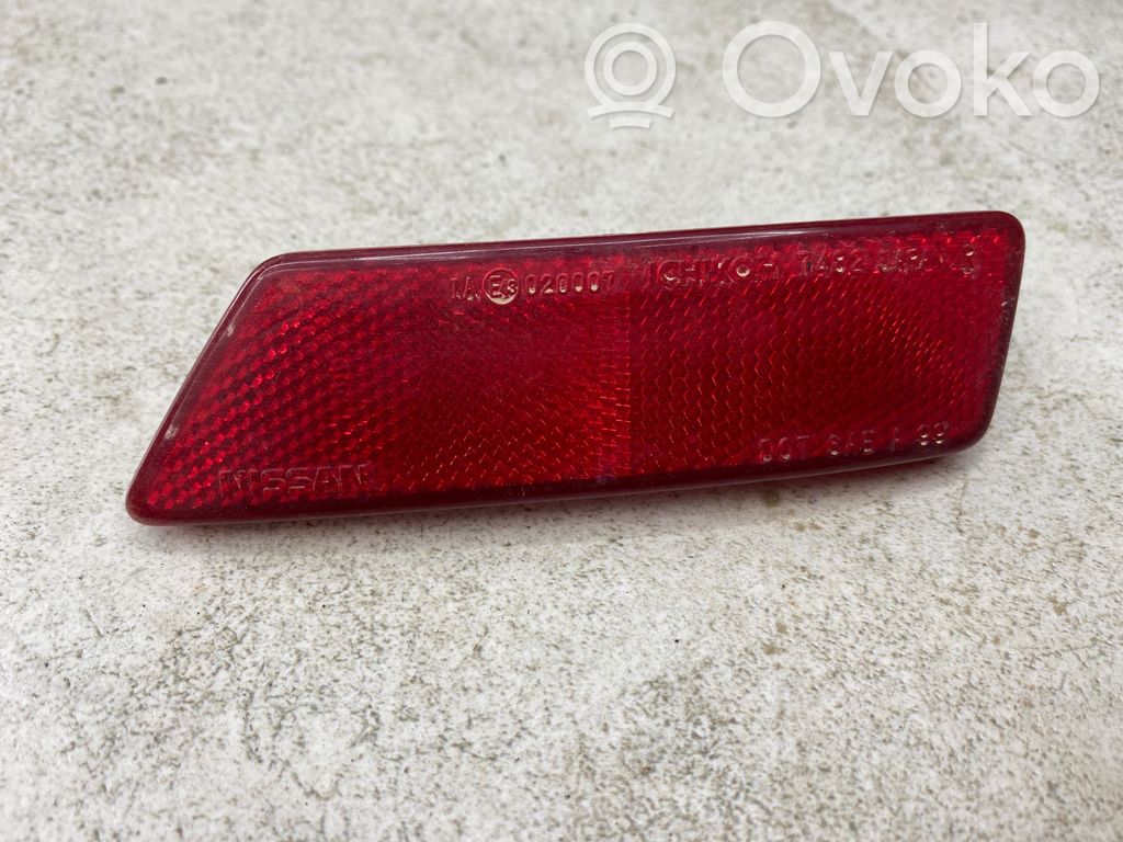 Nissan X-Trail T30 Reflector de faros/luces traseros 