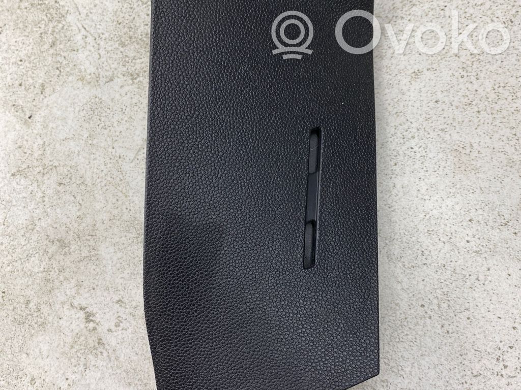Opel Corsa D Kita panelės detalė 