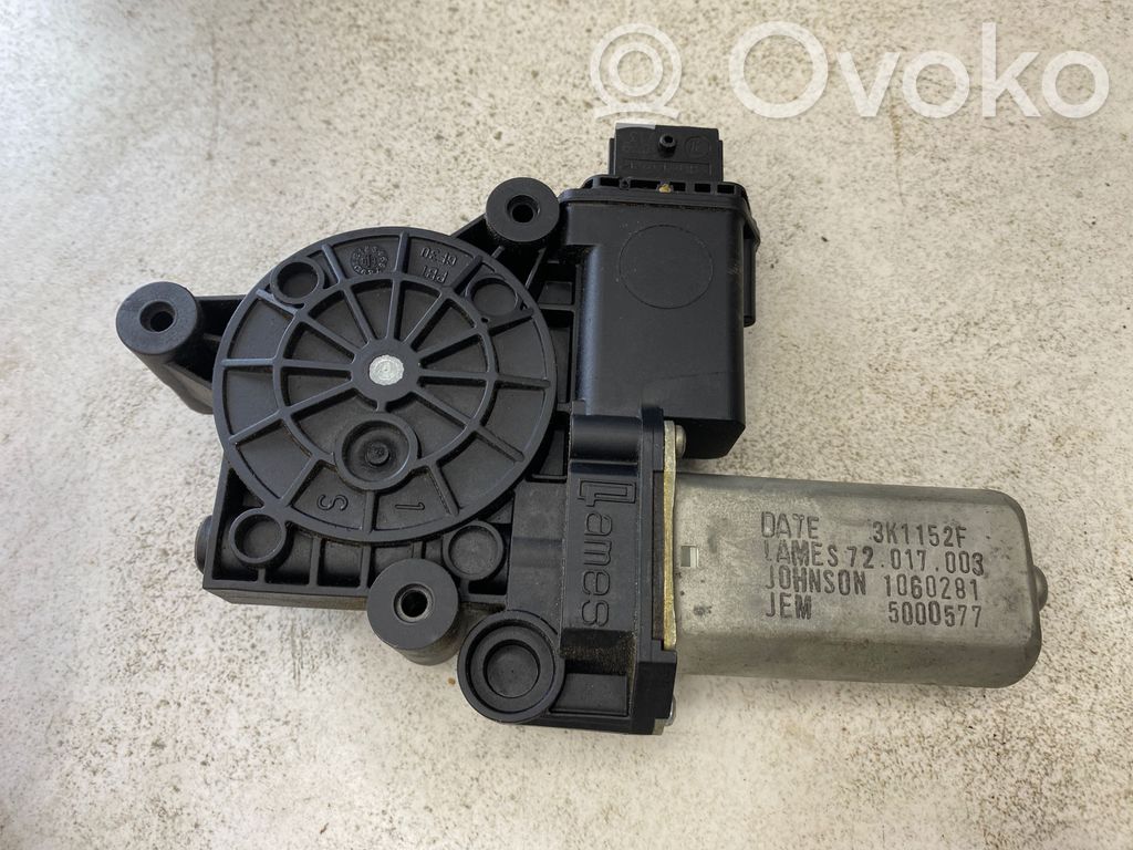 Opel Corsa D Front door window regulator motor 