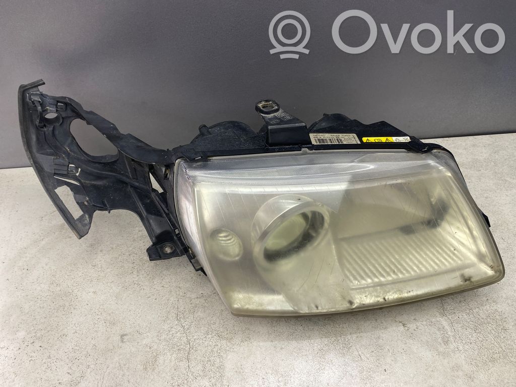 Headlight/headlamp   89010467,12755264