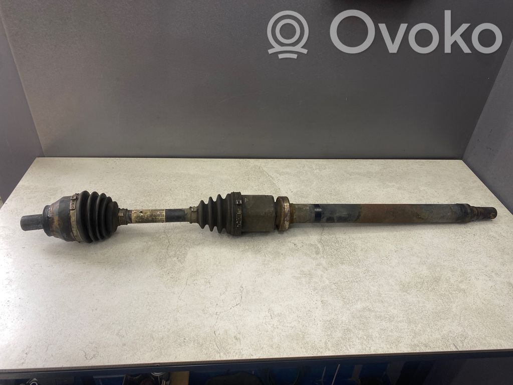Volvo V70 Priekinis pusašis 