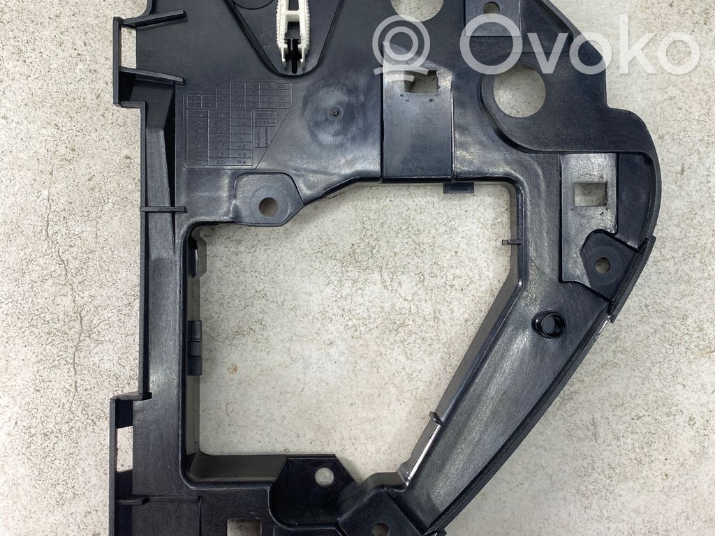 Boczny element deski rozdzielczej   8L0858387A