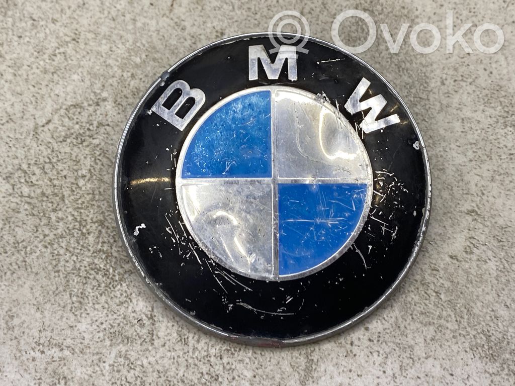 BMW 3 E90 E91 Ražotāja emblēma 