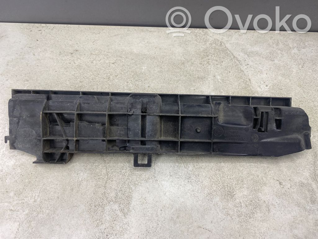 BMW 3 E90 E91 Radiator mount bracket 
