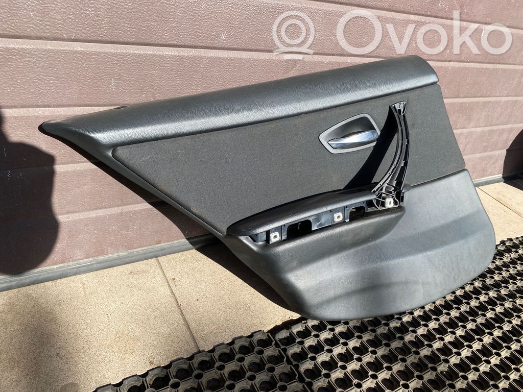 BMW 3 E90 E91 Moldura del tarjetero de la puerta trasera 