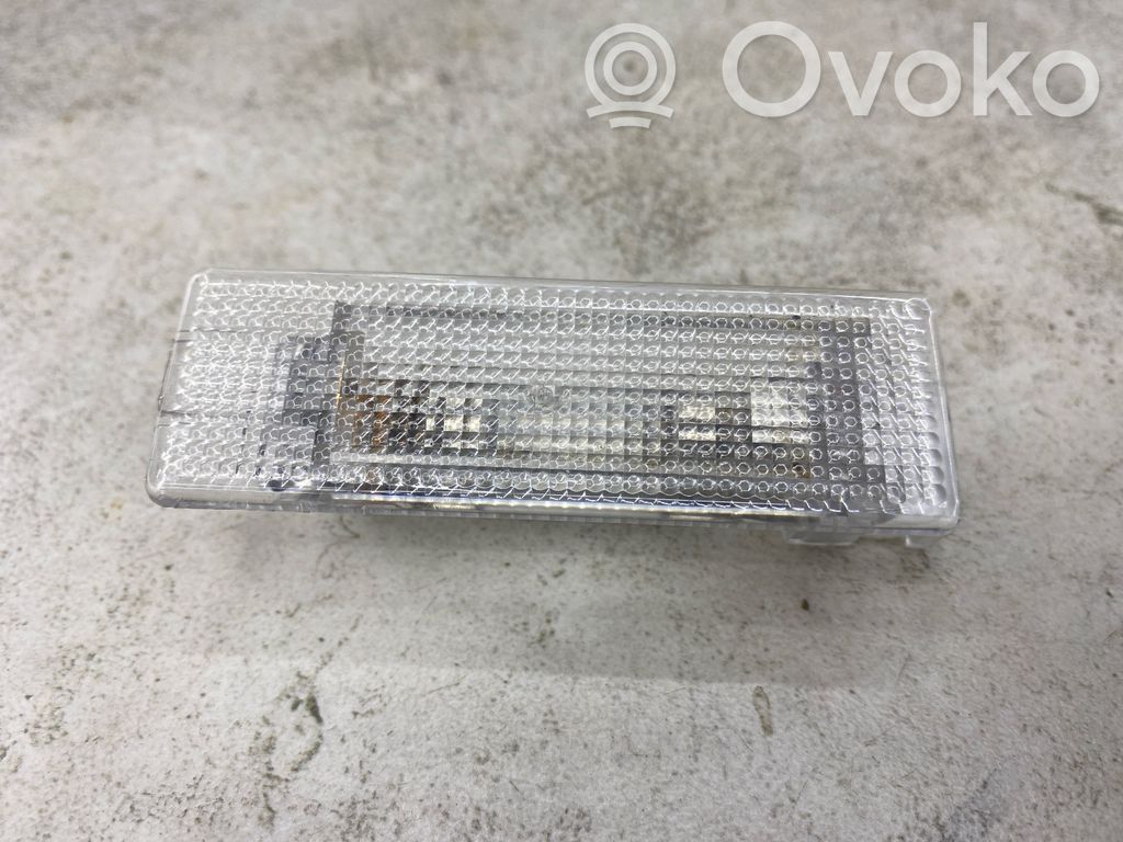 Volkswagen PASSAT B6 Autre éclairage intérieur 