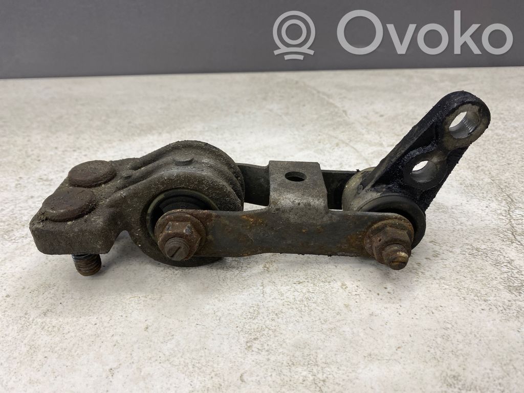 Volvo XC90 Gearbox mount 