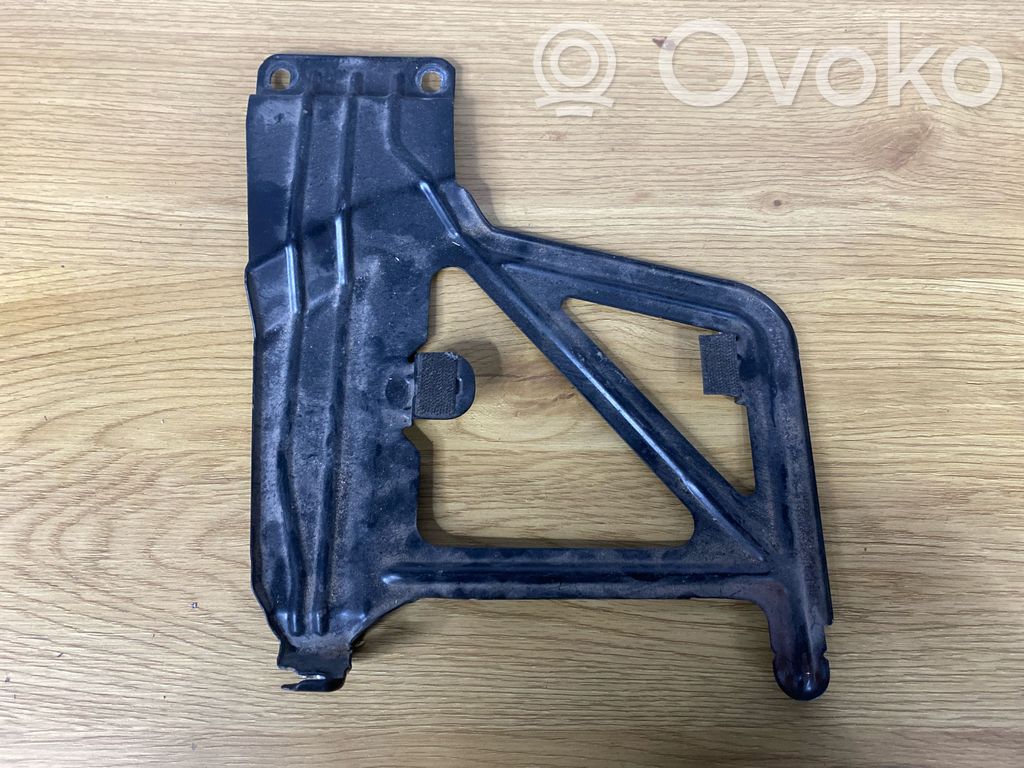 Volvo XC70 Battery bracket 