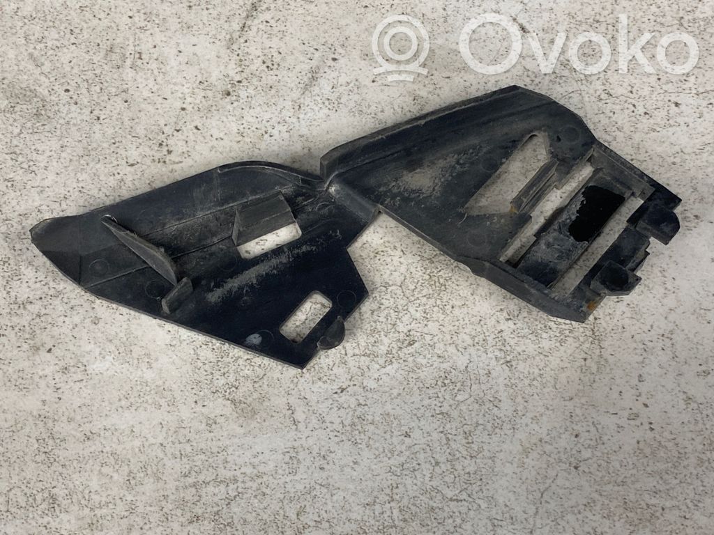 Volvo V50 Headlight/headlamp mounting bracket 
