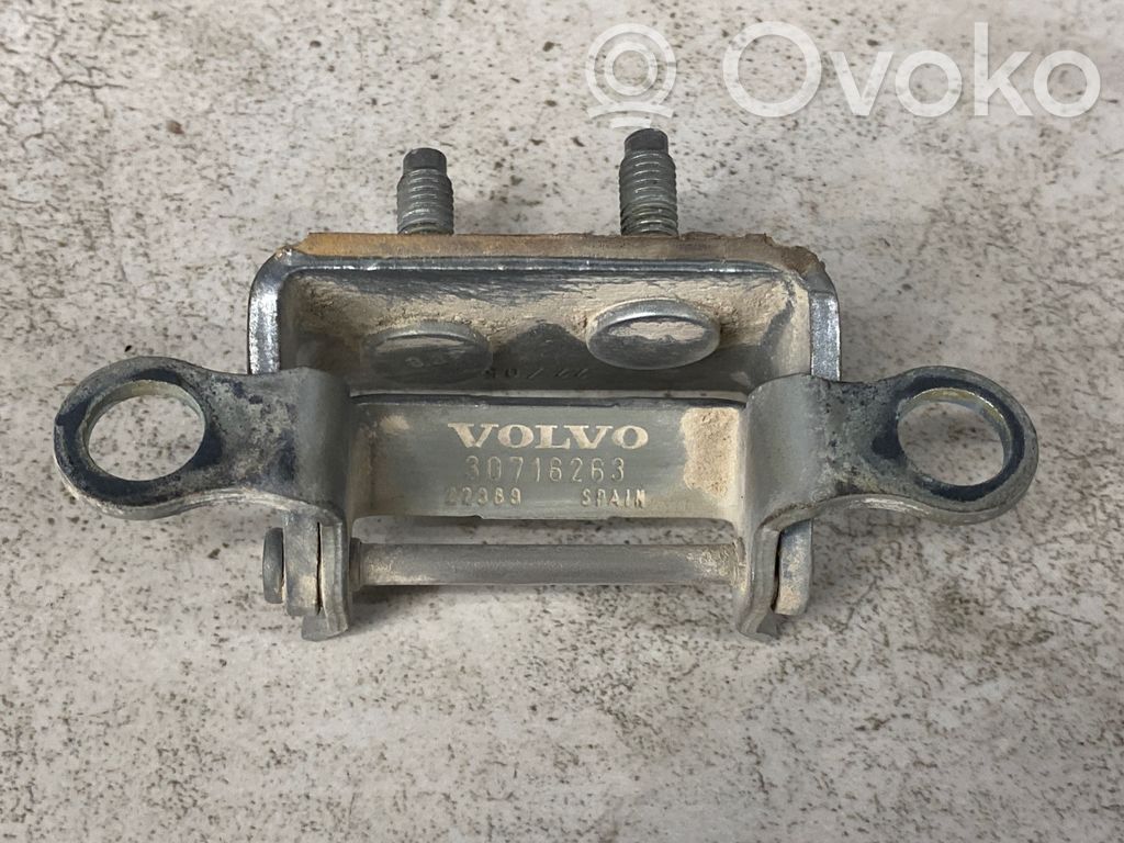Volvo V50 Tailgate/trunk/boot hinge 