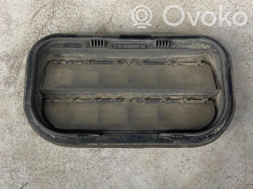 Volvo V50 Évent de pression de quart de panneau 