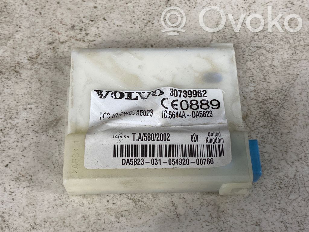 Volvo V50 Alarm control unit/module 