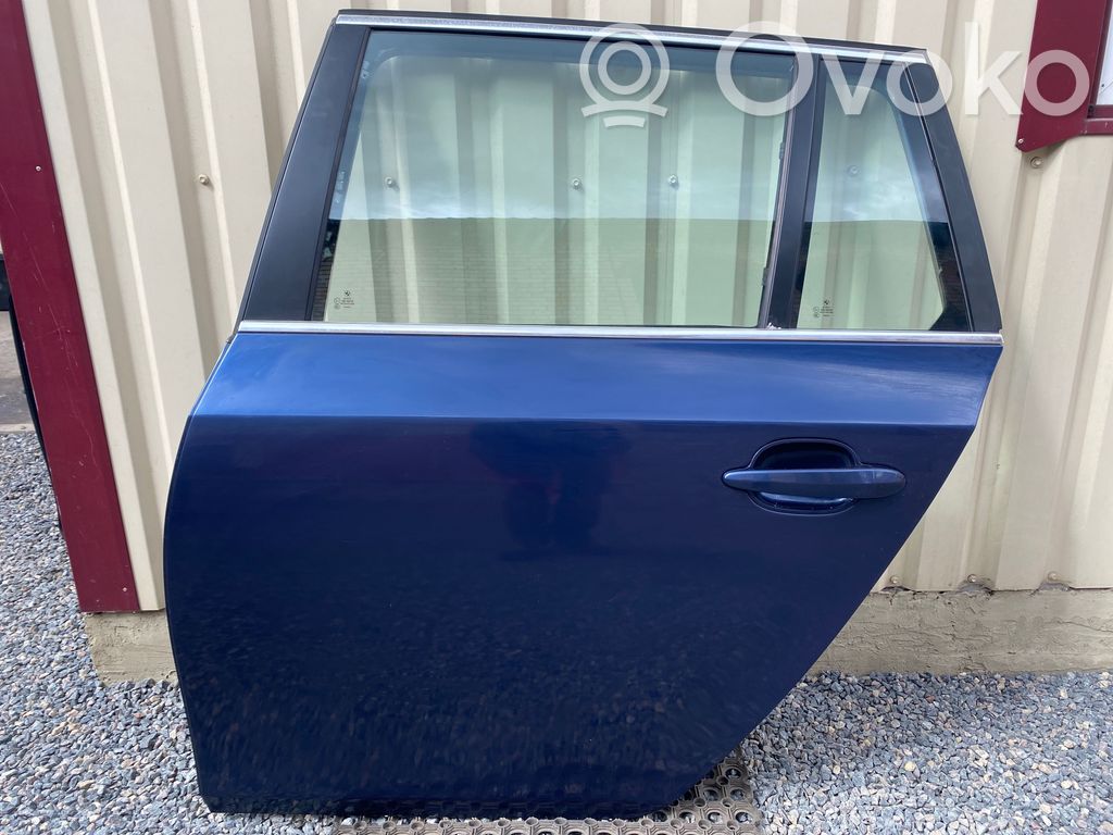 Rear door