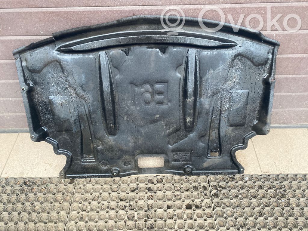 BMW 5 E60 E61 Cache de protection sous moteur 