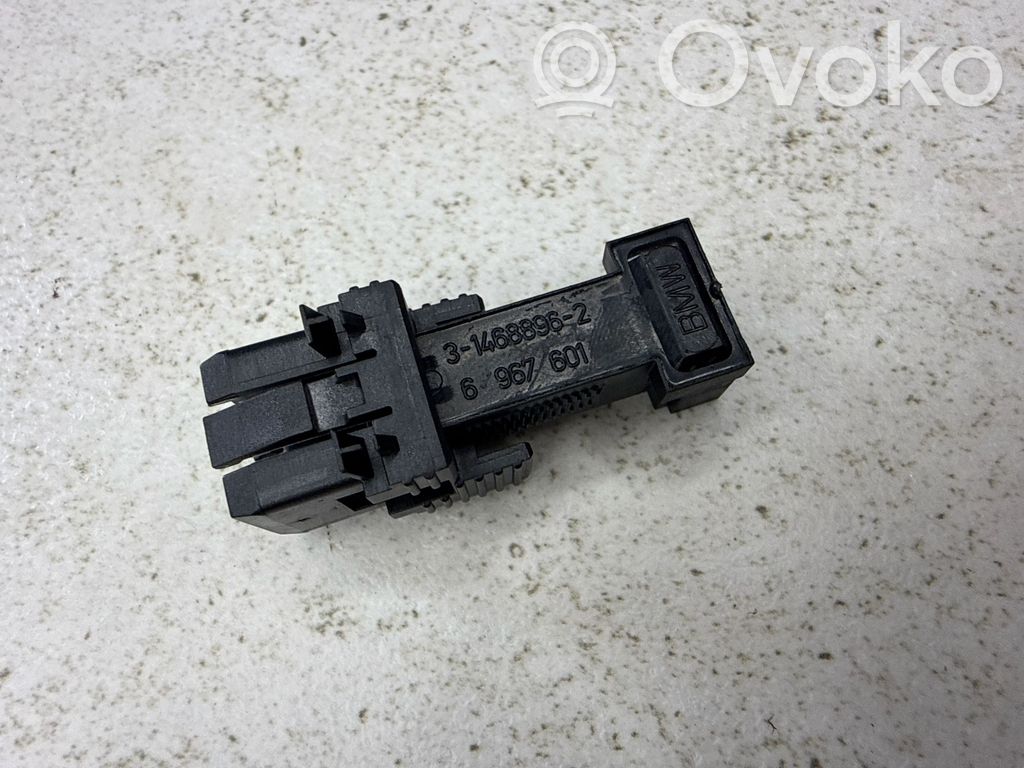 Sensor Bremspedal   6967601,14698962,314688962