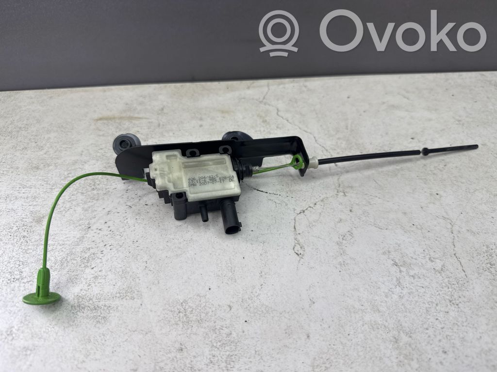 BMW 5 E60 E61 Polttoainetankin korkin lukon moottori 