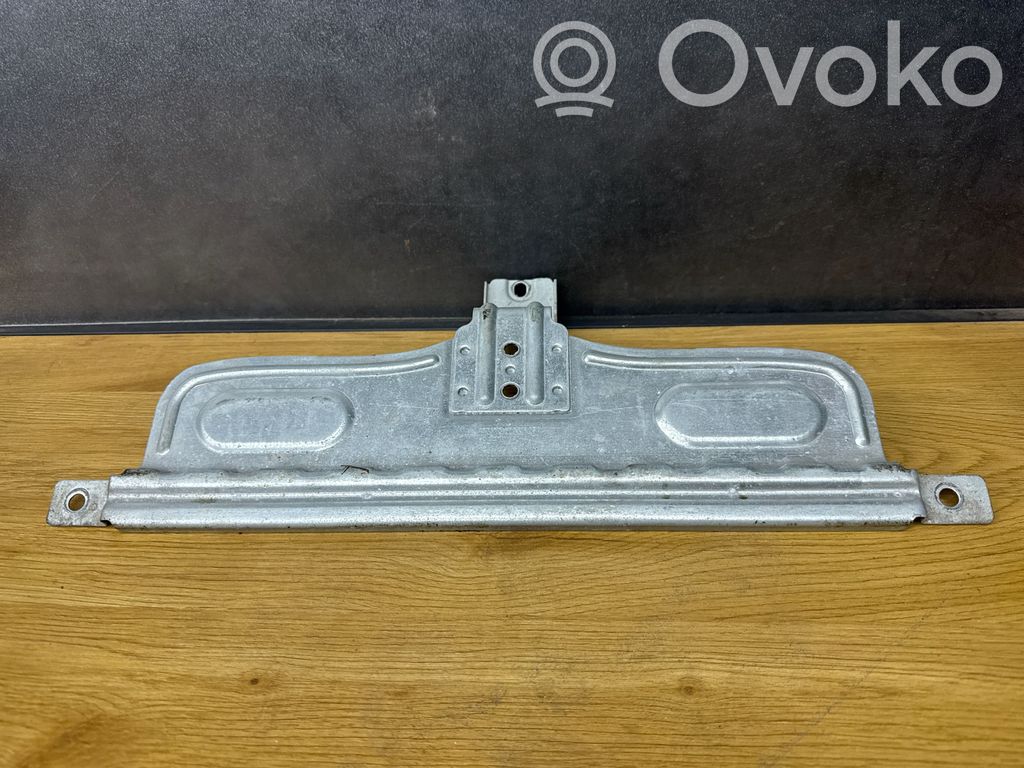 Volvo XC90 Battery bracket 