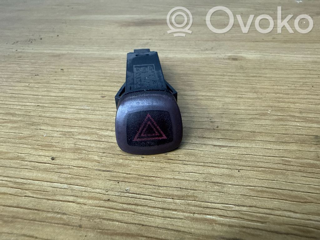 Volvo XC90 Hazard light switch 