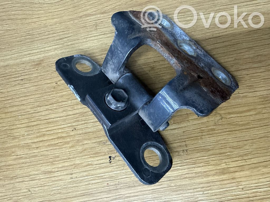 Tailgate/trunk/boot hinge   30674732