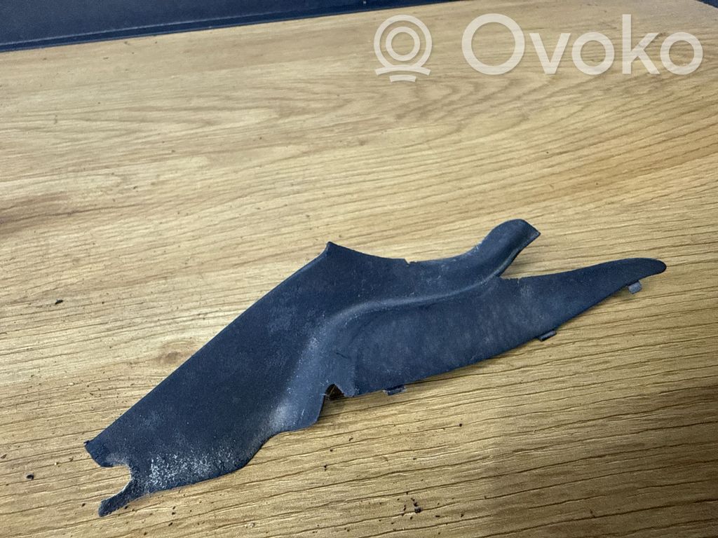 Volvo V70 Windshield trim 