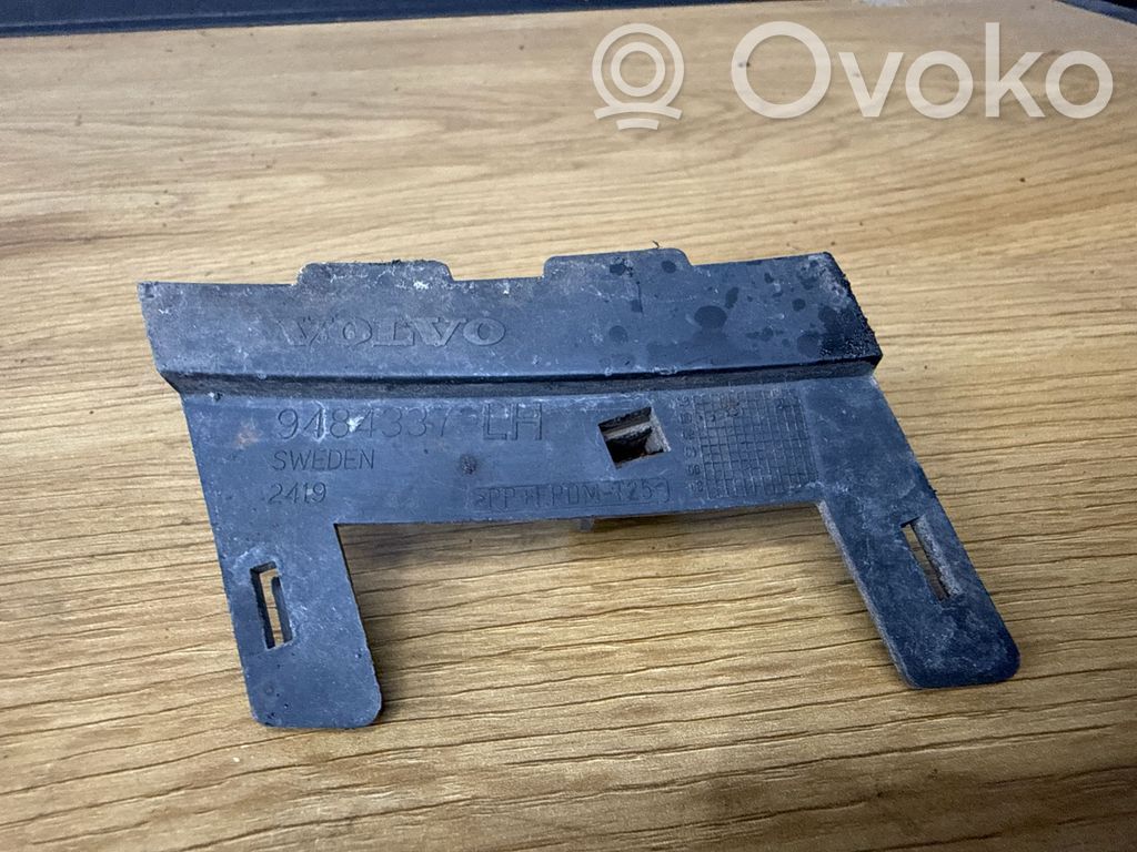 Front bumper mounting bracket   9484337