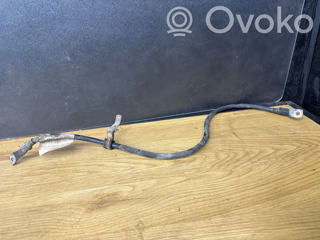 Volvo V70 Maakaapeli, akku 