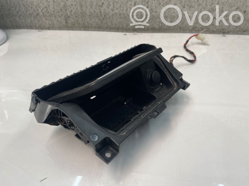 BMW 5 F10 F11 Popielniczka przednia tunelu środkowego 