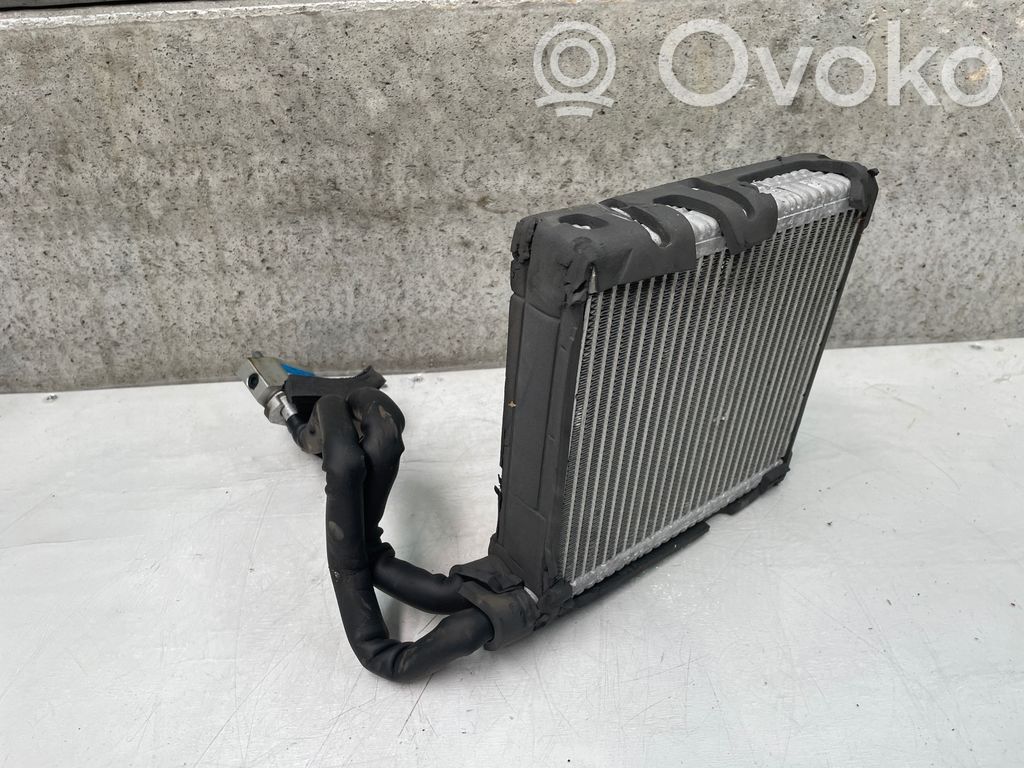 Ford Transit Courier Ilmastointilaitteen laajennusventtiili (A/C) 