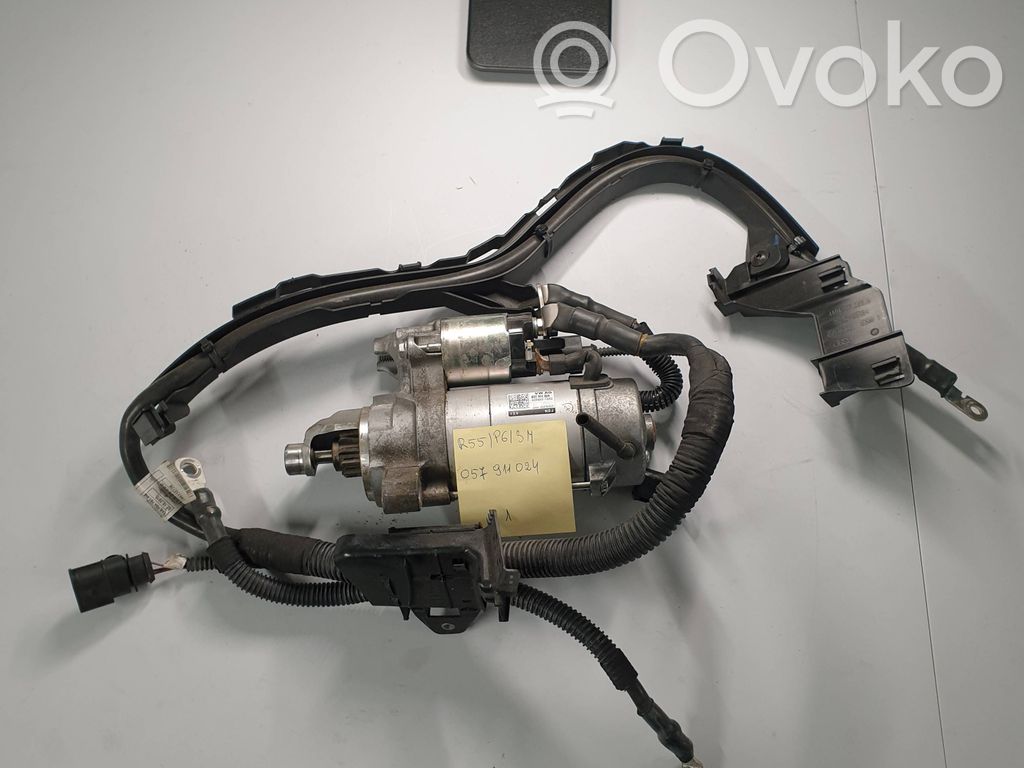 Motor de arranque   057911024,4M0971341G