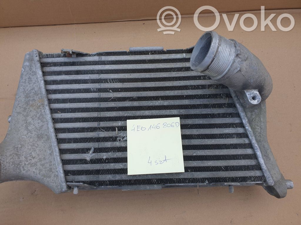 Audi A8 S8 D3 4E Starpdzesētāja radiators 