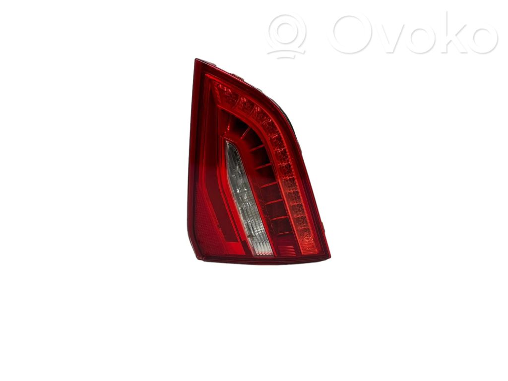 Audi A4 S4 B8 8K Lampy tylnej klapy bagażnika 