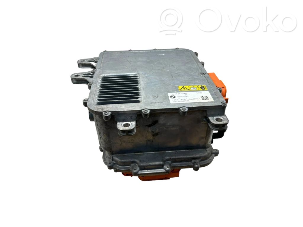 Inversor/convertidor de voltaje   61445A12D42,639452,20B345000036,63945210