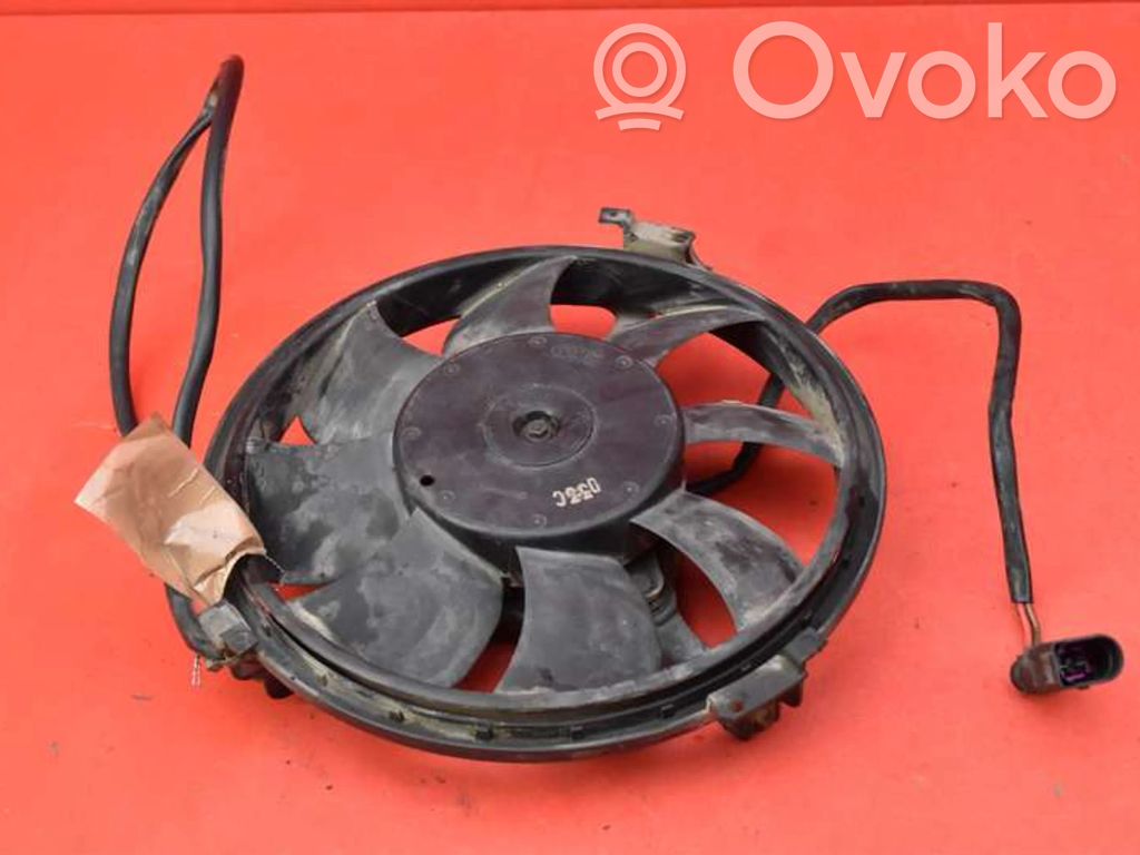 Volkswagen PASSAT B5.5 Ventilatore di raffreddamento elettrico del radiatore 