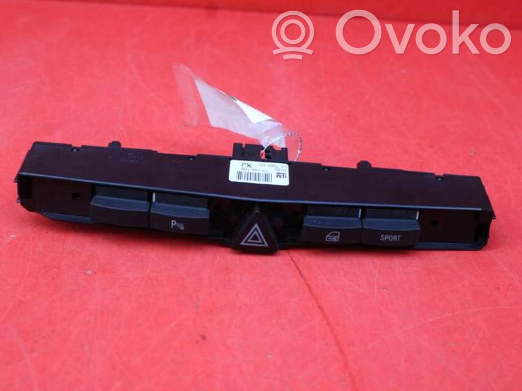 Opel Zafira B Hazard light switch 